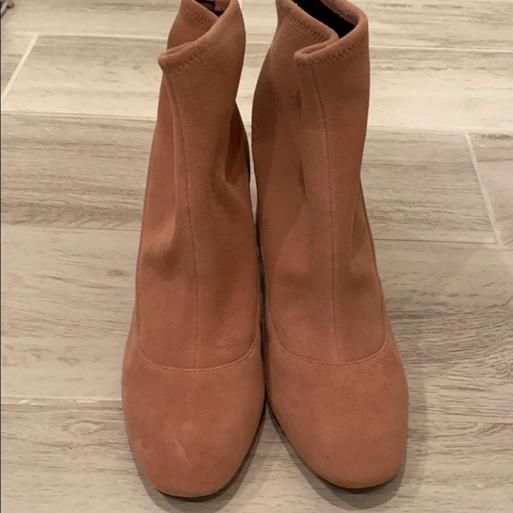 *Like New* Cole Haan Pink Suede Booties